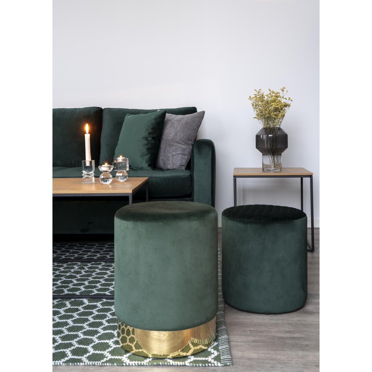 Beistelltisch in Eichenoptik und Schwarz, 45 × 45 × 45 cm | VIA X SELECTION