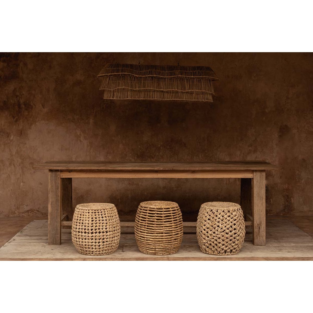 Geflochtener Hocker aus Bananenblatt natur mit Stauraum | VIA X SELECTION