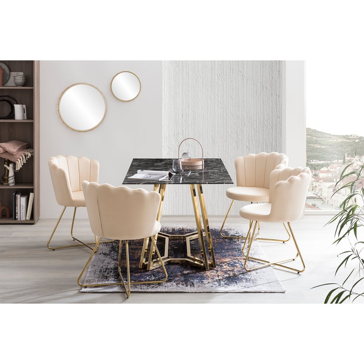 Esstisch mit Glasplatte in Marmoroptik und goldfarbenem Metallgestell, 160 × 90 cm | VIA X SELECTION