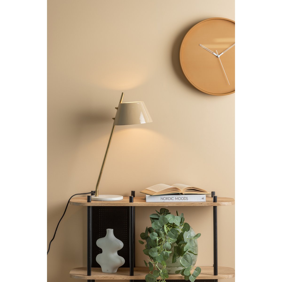 Leitmotiv Savvy Tischleuchte mit Marmorfuß in Braun | VIA X SELECTION