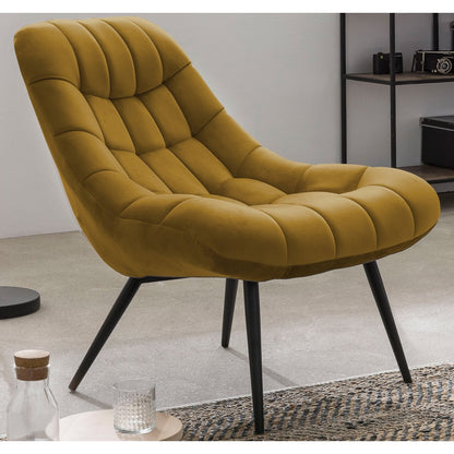 Loungesessel aus Samt senfgelb mit XXL-Sitzfläche | VIA X SELECTION