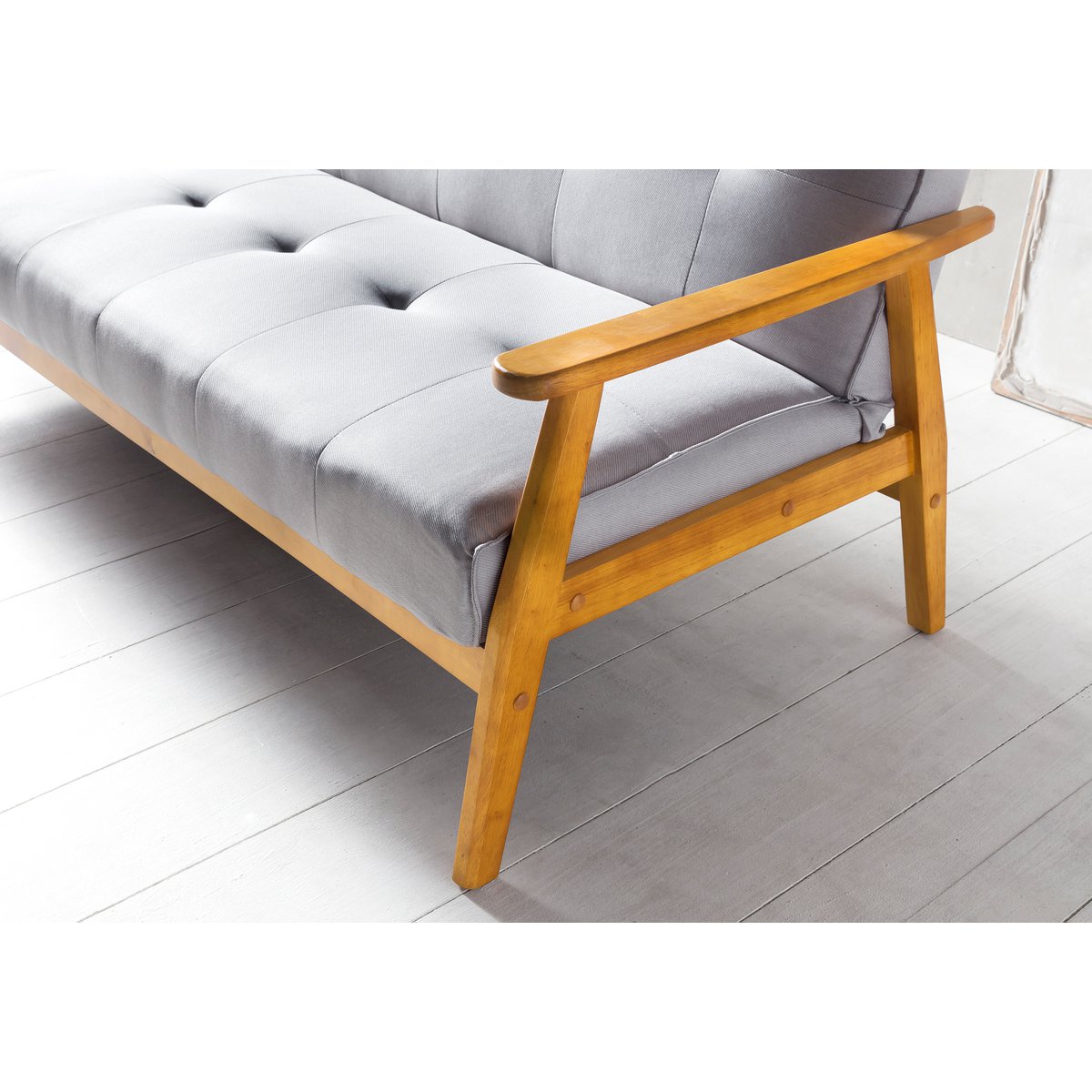 Schlafsofa in hellgrauem Webstoff mit Eichenholzgestell | VIA X SELECTION