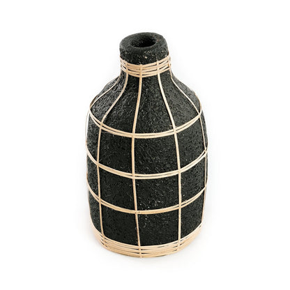 Große runde Terrakotta-Vase mit Rattan-Detail | VIA X SELECTION