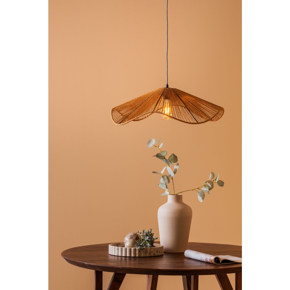 Leitmotiv Sombra Pendelleuchte aus Jute in Beige | VIA X SELECTION