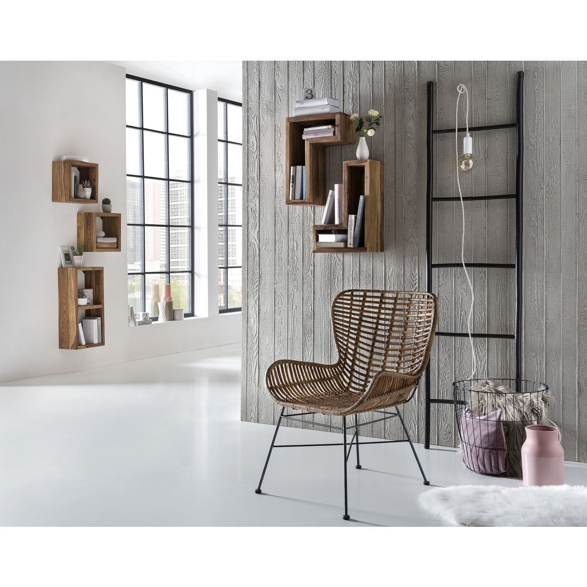 Rattansessel mit schwarzem Metallgestell | VIA X SELECTION