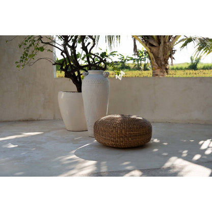 Pouf aus Wasserhyazinthe in Natur | VIA X SELECTION