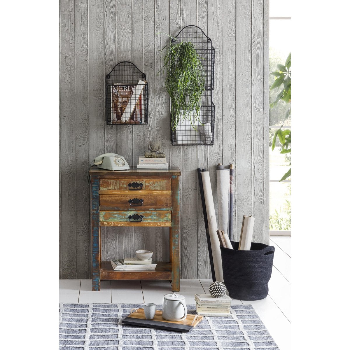 Telefontisch aus Altholz mit 3 Schubladen, 60 × 32 × 79 cm | VIA X SELECTION
