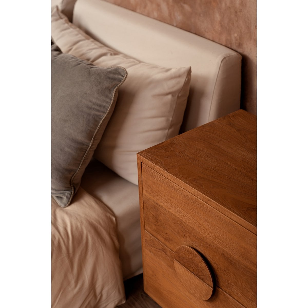Kissenbezug aus Samt in Grau, 50 × 50 cm | VIA X SELECTION