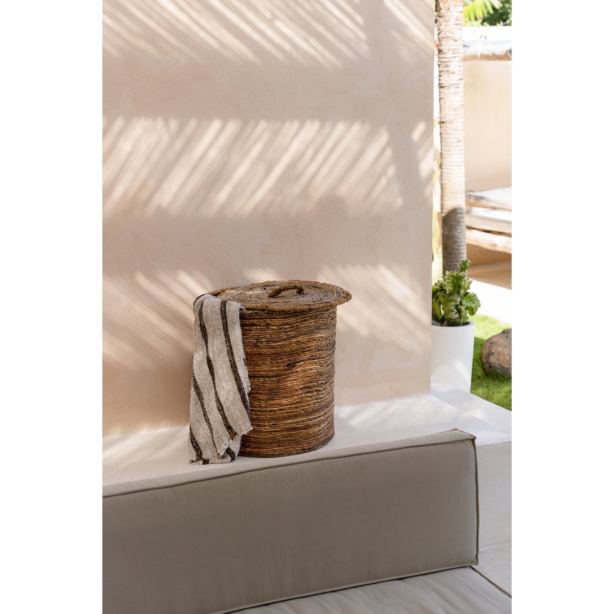 Plaid aus Baumwolle in Weiß mit Waffelstruktur, 130 × 170 cm | VIA X SELECTION