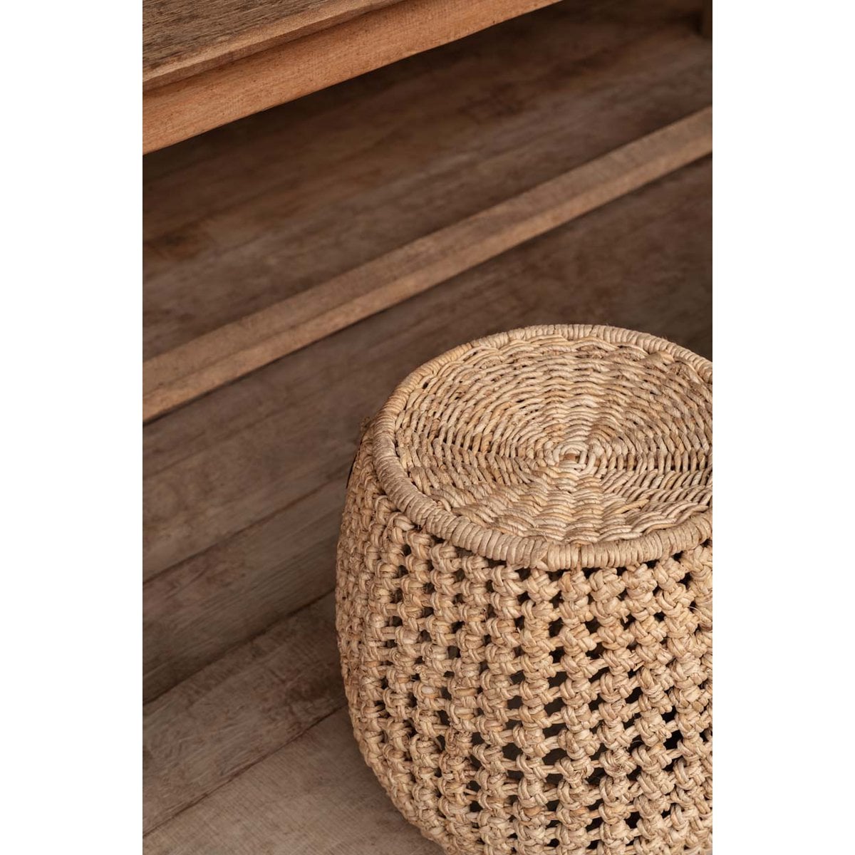 Geflochtener Hocker aus Bananenblatt in Natur | VIA X SELECTION