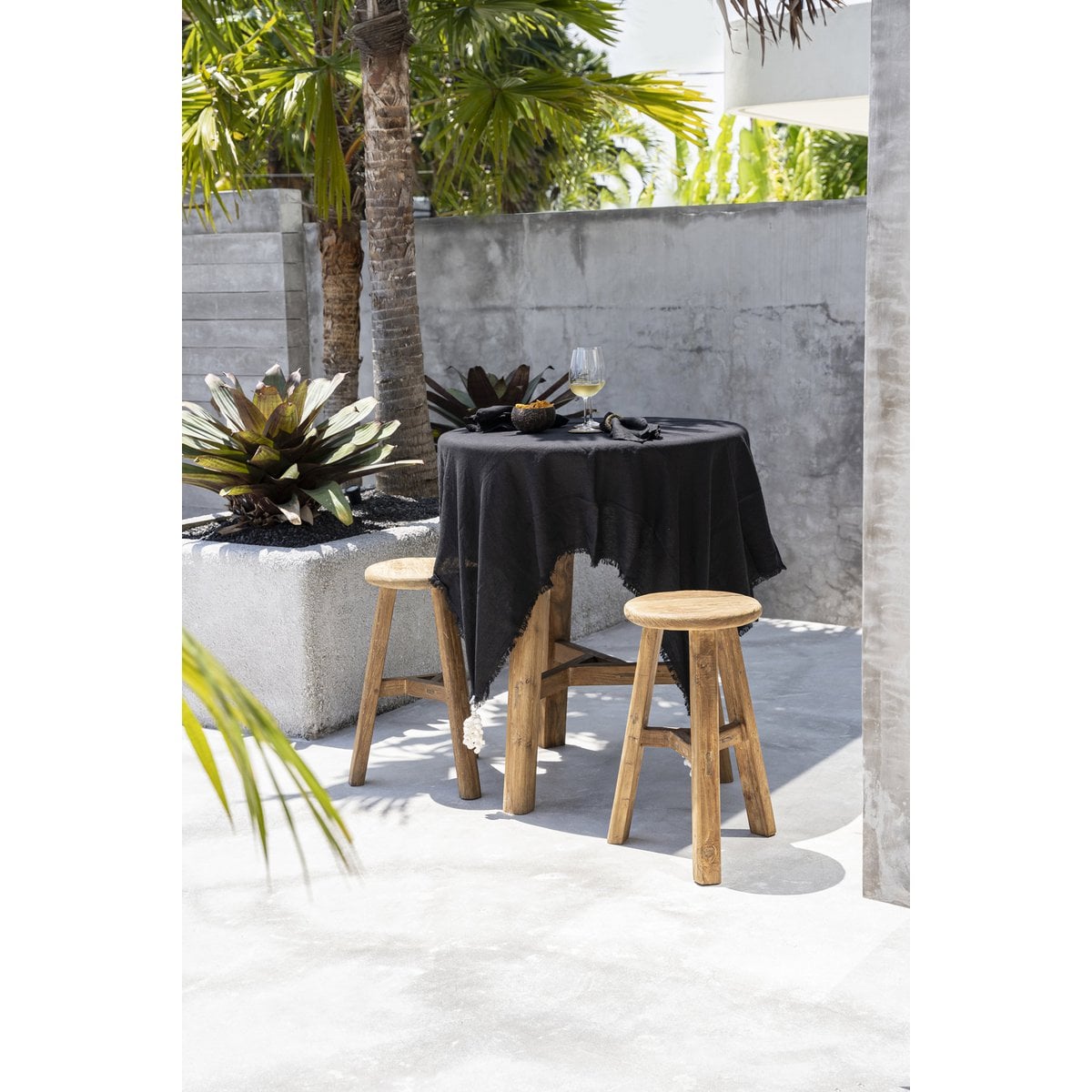 Leinentischdecke in Schwarz, 150 × 150 cm | VIA X SELECTION