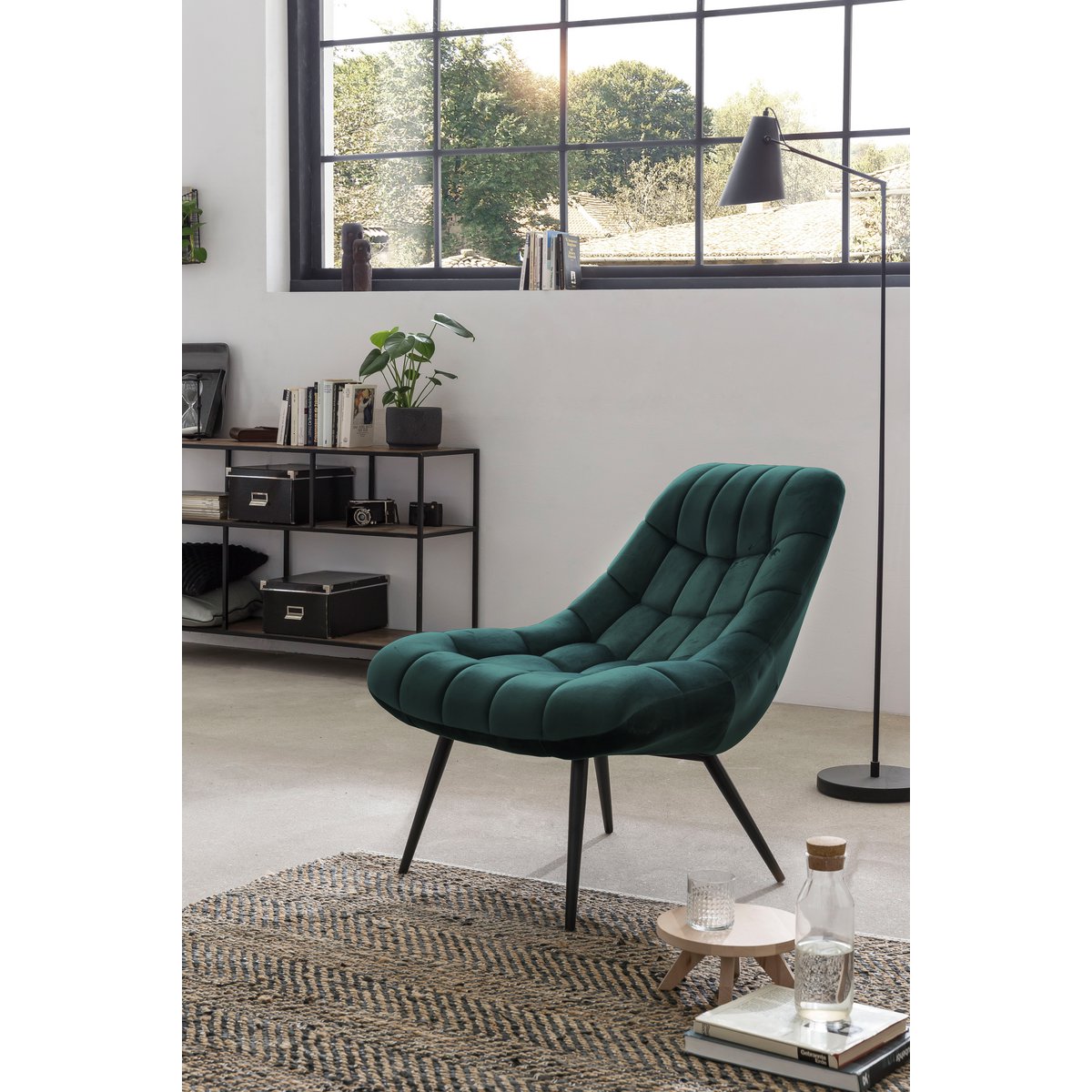 Loungesessel aus Samt grün mit XXL-Sitzfläche | VIA X SELECTION